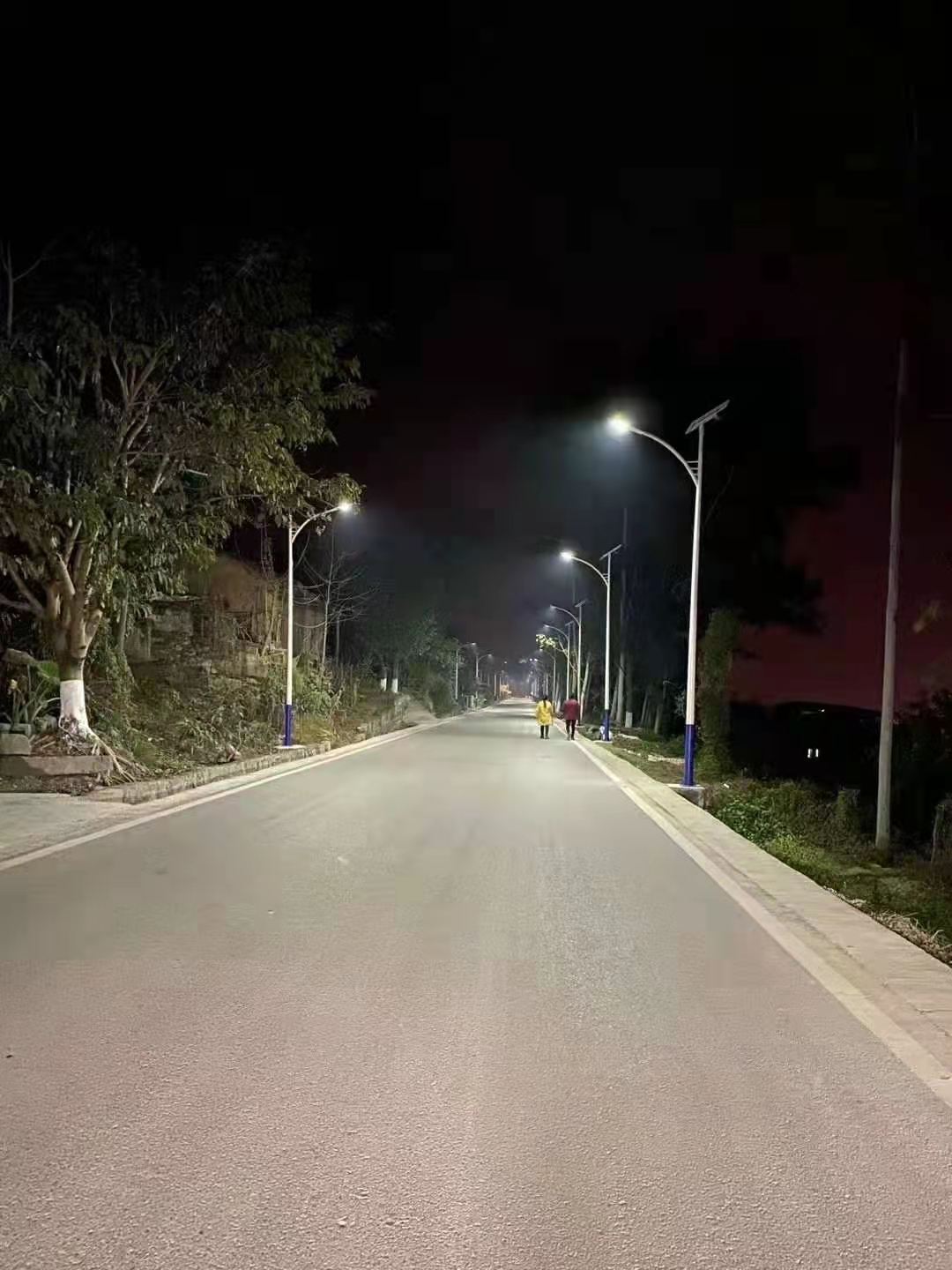 告別高額電費(fèi)與頻繁維護(hù)，太陽(yáng)能路燈做到了